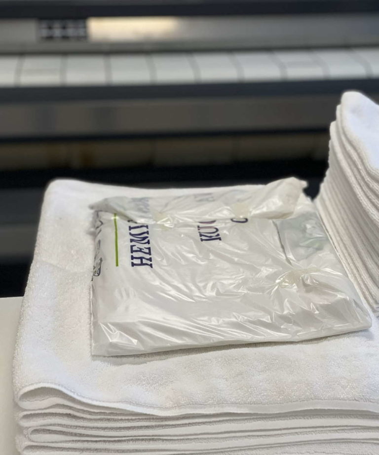 Složena posteljina i odjeća u Hemijskoj čistionici Perfect Clean