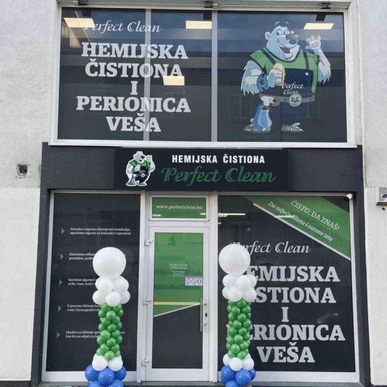 Ulaz u novu poslovnicu Hemijske čistionice Perfect Clean u Ulici Nikole Pašića 18 u Banjaluci